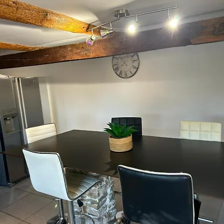 בית נופש Petite Maison De Village *